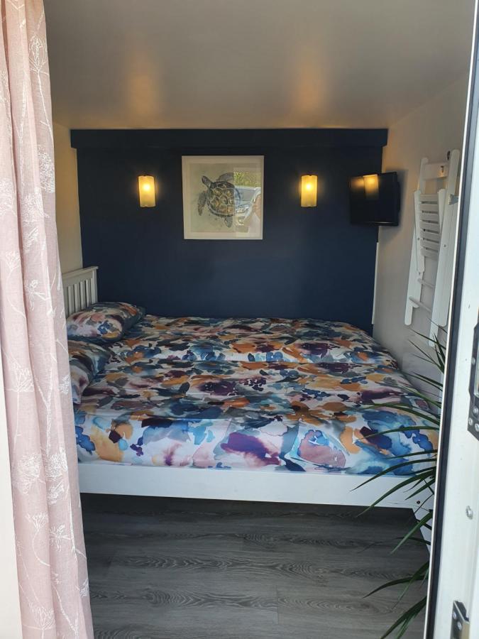 Lovely Private Studio Room With Own Kitchen And Bathroom. Set In The Popular Area Of Shiphay In Torquay And Only A Short Walk From Torbay Hospital Экстерьер фото