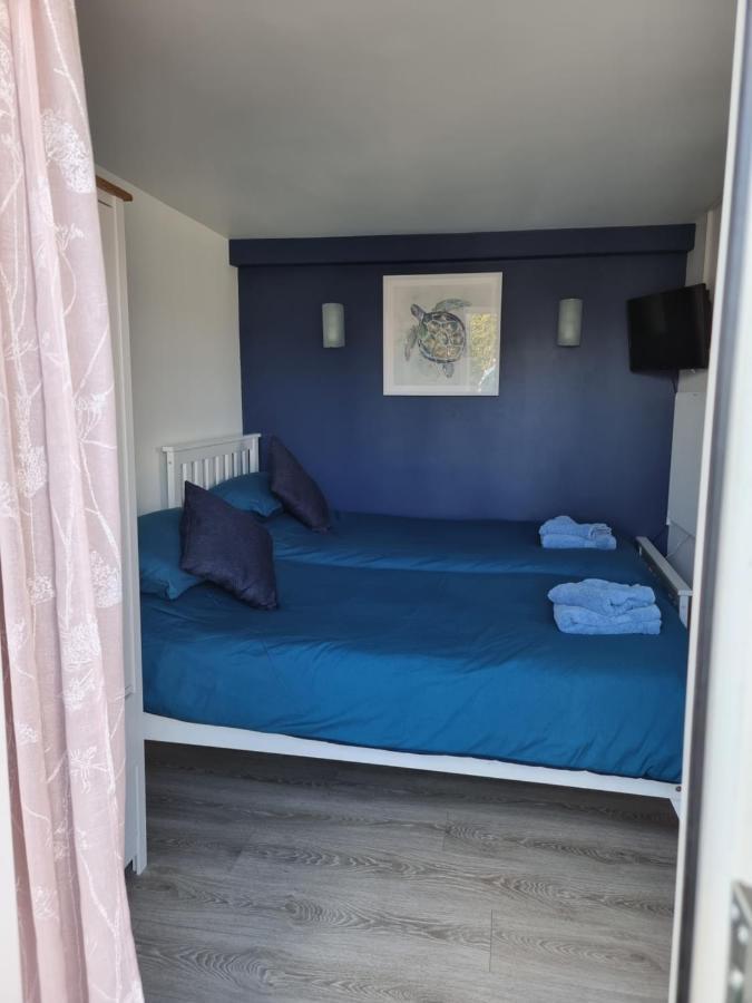 Lovely Private Studio Room With Own Kitchen And Bathroom. Set In The Popular Area Of Shiphay In Torquay And Only A Short Walk From Torbay Hospital Экстерьер фото